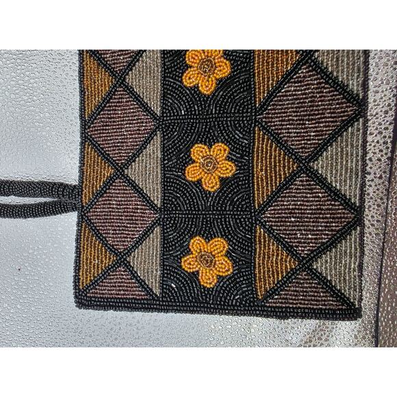 Handmade Black Beaded Floral Pattern Evening Bag With Dual Handles Zipper - Picture 7 of 16